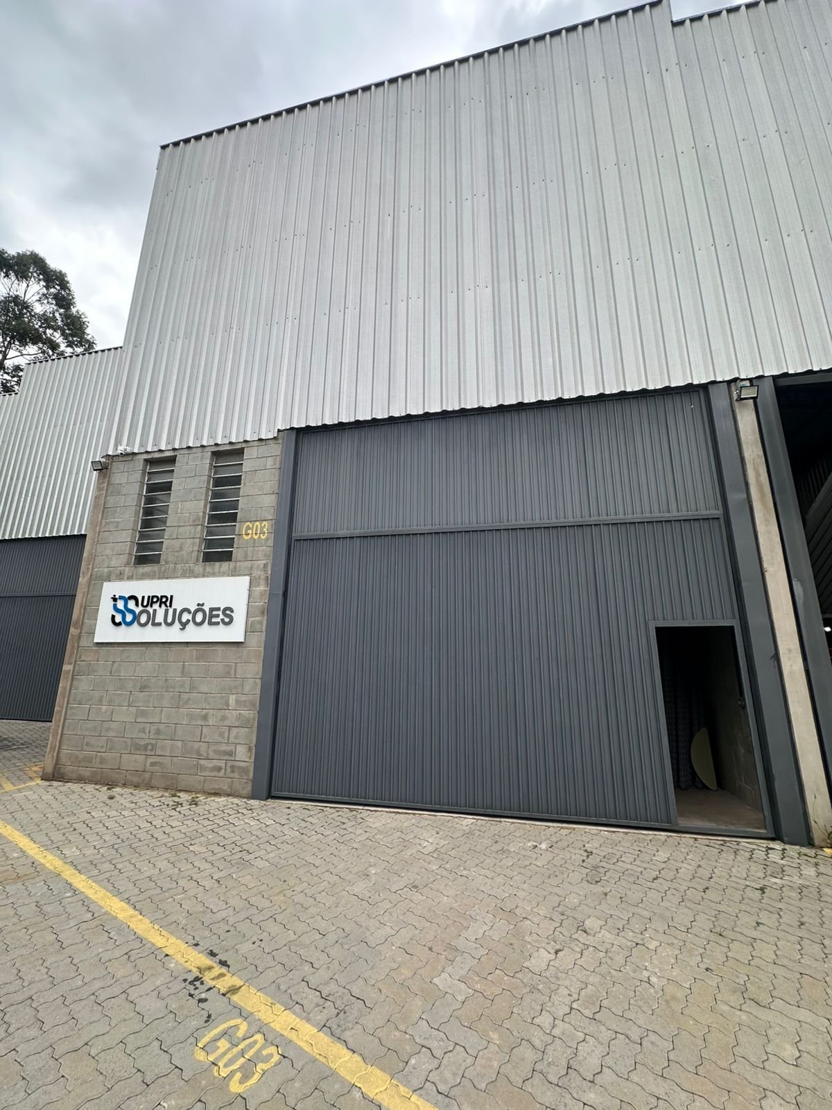 Supri Soluções é uma empresa especializada em fornecimento de produtos e serviços de consultoria